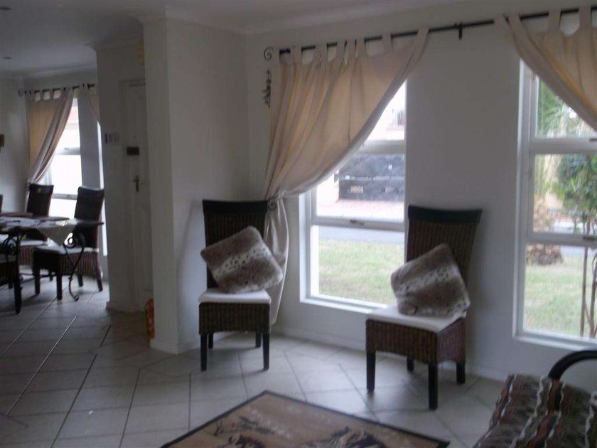 Lounge, dining area